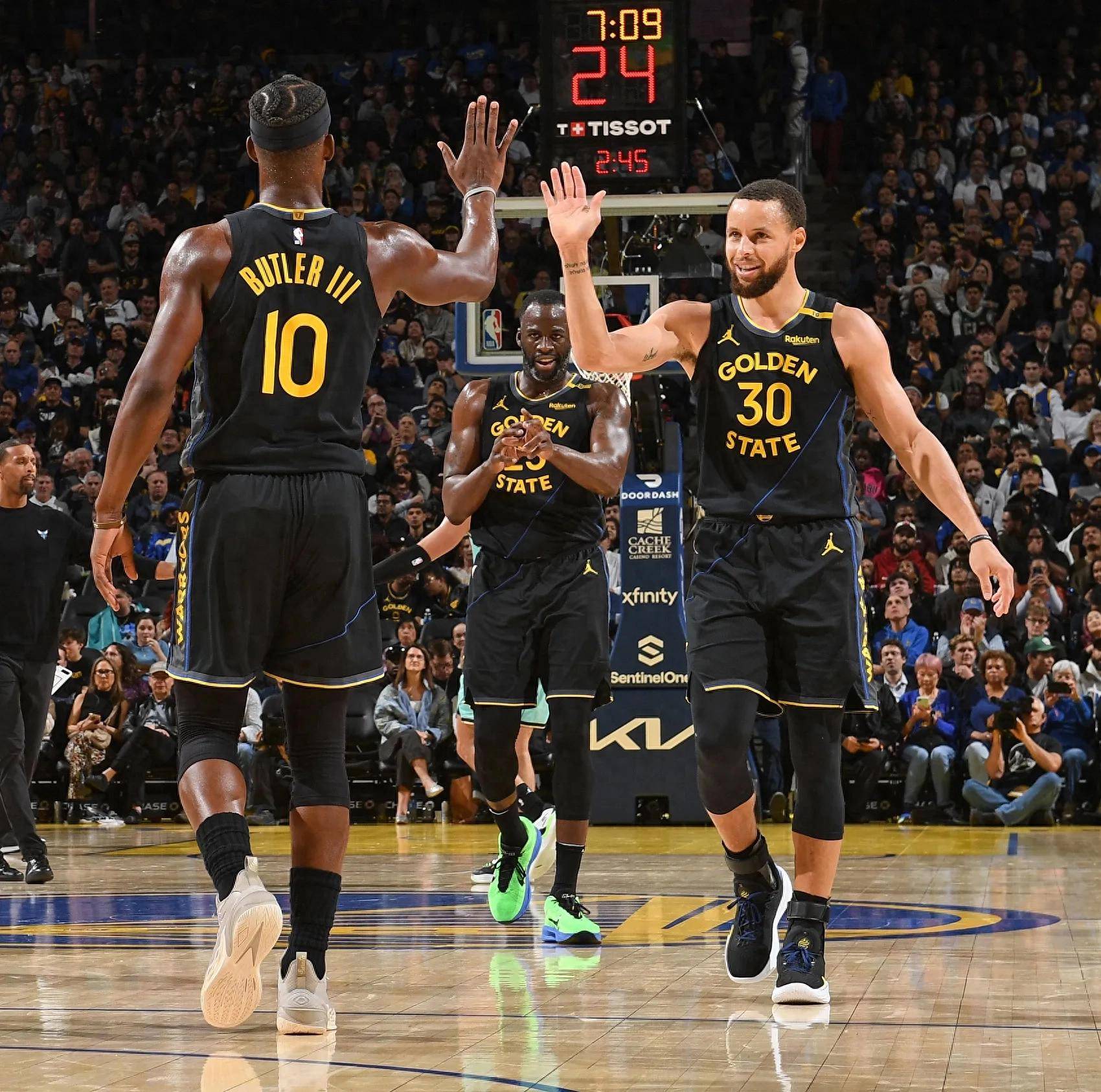 若自身执行 若自身执行