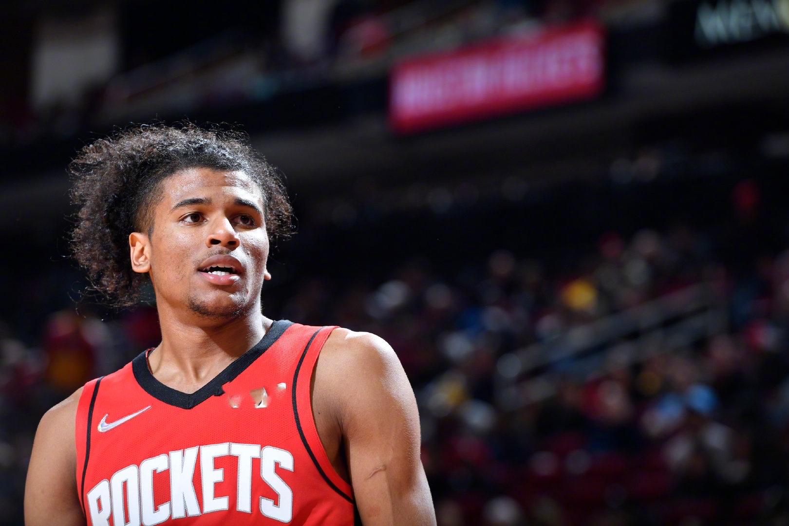 与底角轮转 与底角轮转